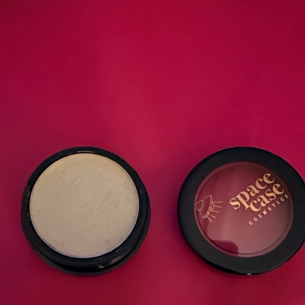 Highlighter - Gold - Picture 2 of 3